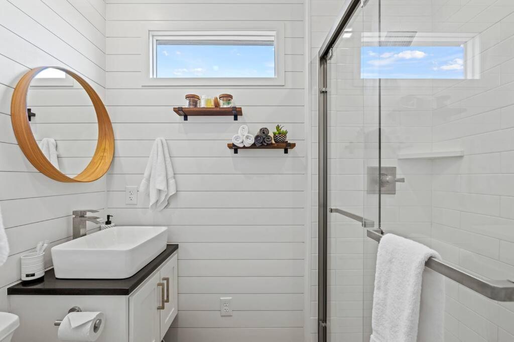 New! The Texas Longhorn-Luxury Container Home Φρέντερικσμπεργκ Εξωτερικό φωτογραφία