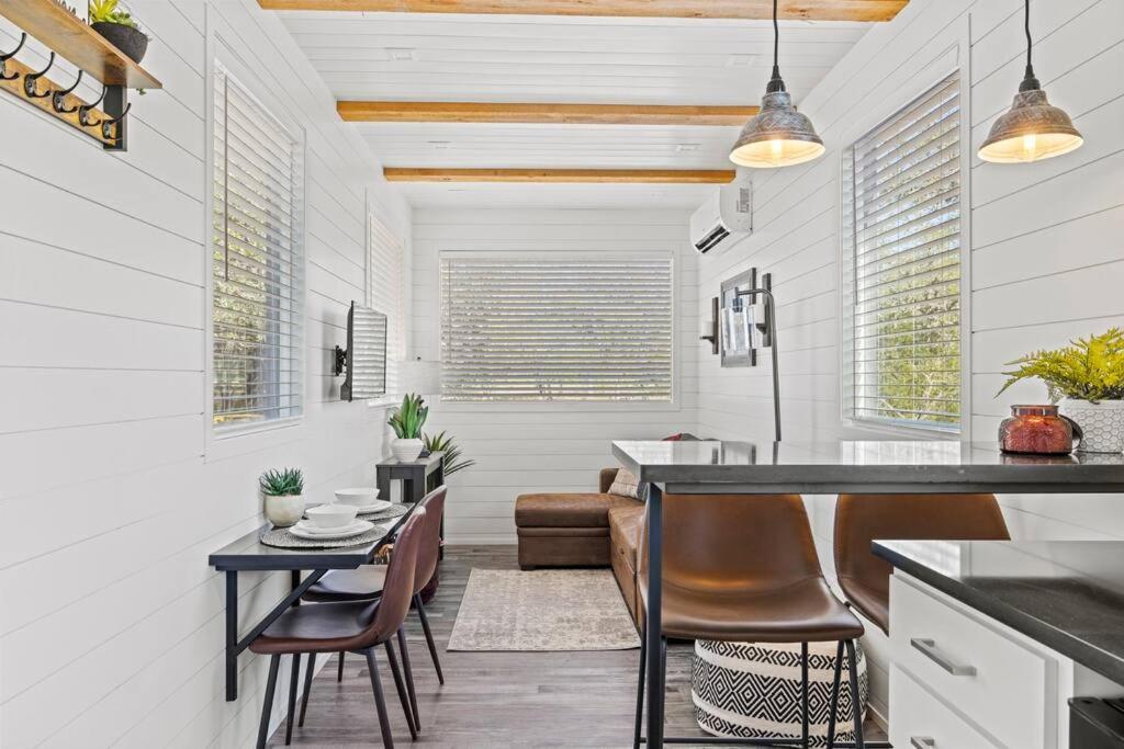 New! The Texas Longhorn-Luxury Container Home Φρέντερικσμπεργκ Εξωτερικό φωτογραφία