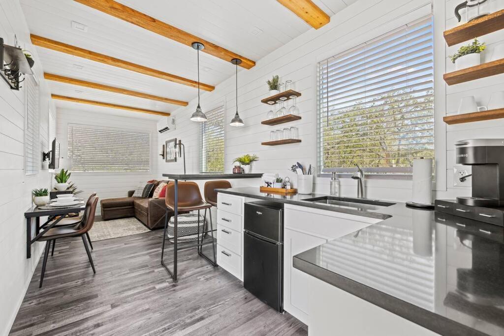 New! The Texas Longhorn-Luxury Container Home Φρέντερικσμπεργκ Εξωτερικό φωτογραφία