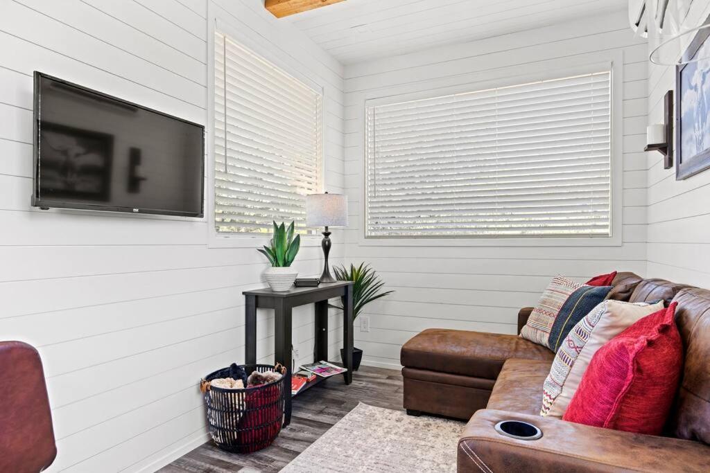 New! The Texas Longhorn-Luxury Container Home Φρέντερικσμπεργκ Εξωτερικό φωτογραφία