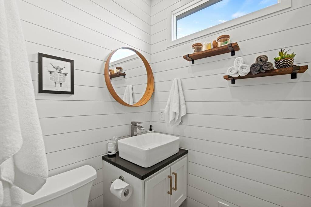 New! The Texas Longhorn-Luxury Container Home Φρέντερικσμπεργκ Εξωτερικό φωτογραφία